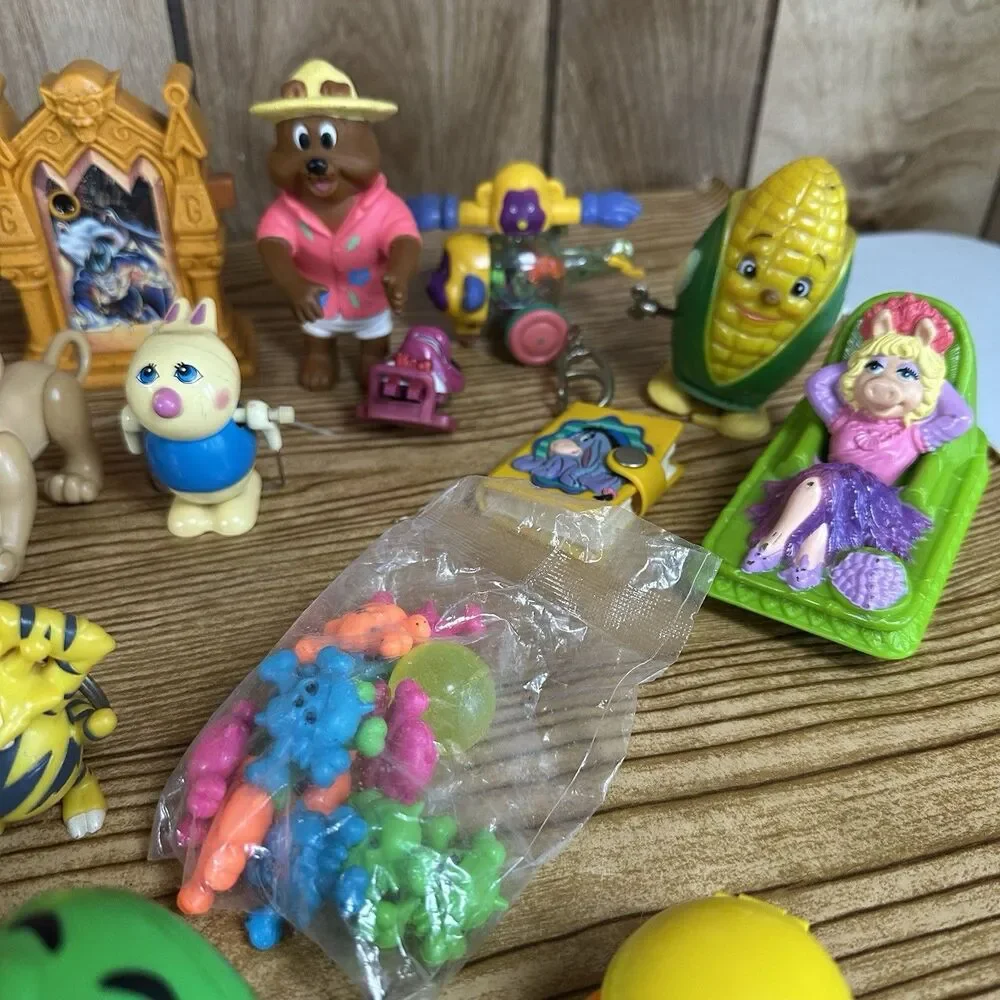 Vintage 1990's McDonalds Burger King Fast Food Toys Lot‎ Of 30 Happy Meal Toys
